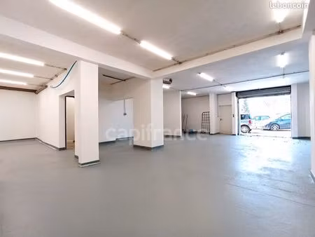 local 189 m²
