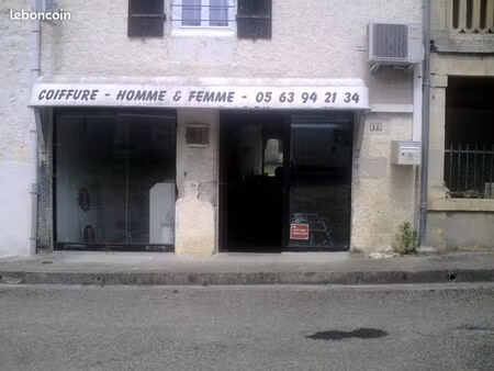 local 28 m²