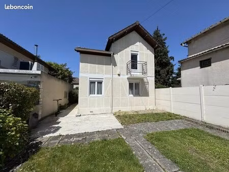 pavillon 3 pièces 55 m²