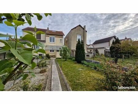 maison de ville 3 pièces 65 m²