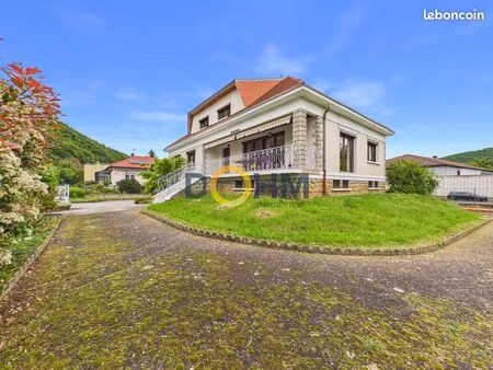 maison 6 pièces 177 m²