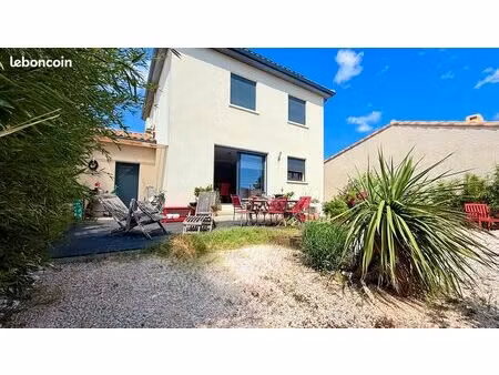 villa 4 pièces 97 m²