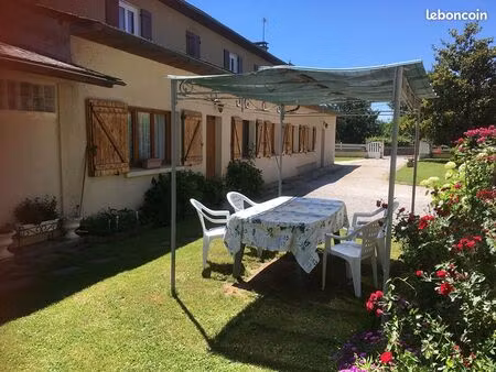 immeuble 16 pièces 279 m²