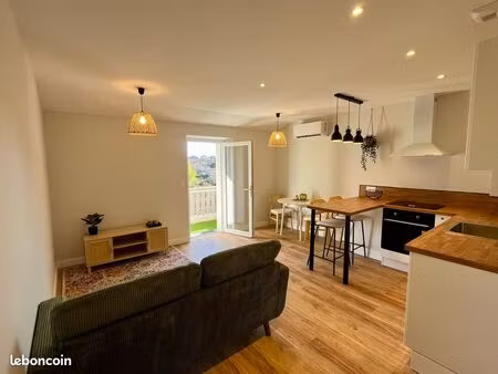 t2 meublé  rénové  climatisé avec balcon