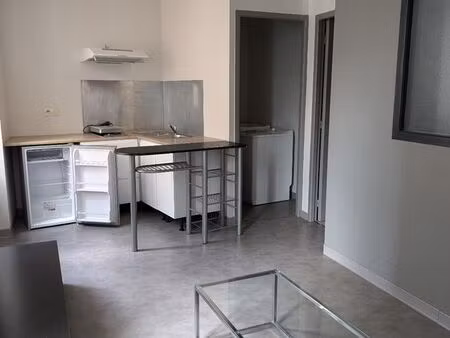 appartement 28 m² 2 pièces centre rignac avenue de villefranche 12390