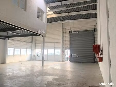 local bureaux 450 m²