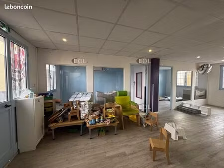 bureaux 240 m²