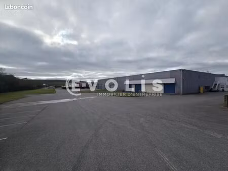 local d'activité 2 750 m²