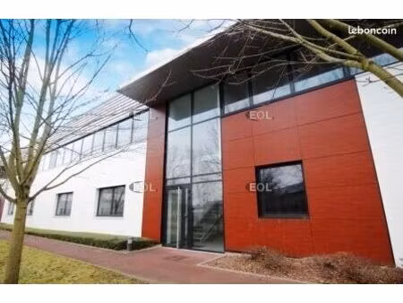 local d'activité 671 m²