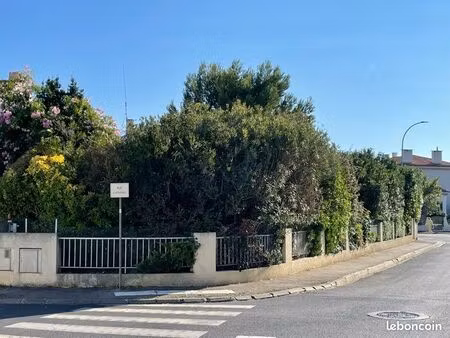 villa en centre-ville (narbonne)