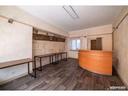 local commercial 30 m² centre-ville