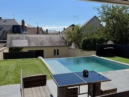 rare a bourges: 210m2 piscine à débordement  vue cathédrale