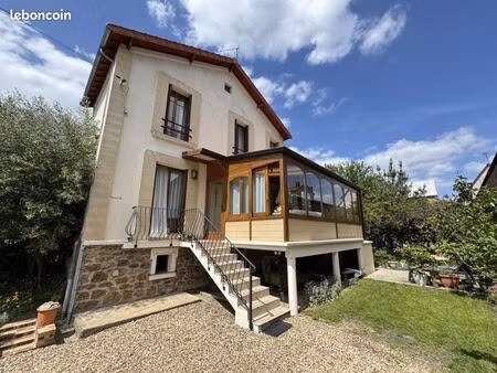 pavillon 4 pièces 90 m²