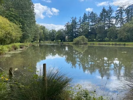 étang avec joli terrain clos