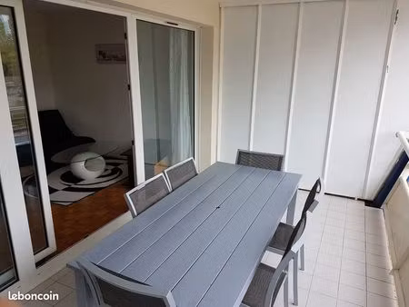 loue à l’année appartement meublé dienville