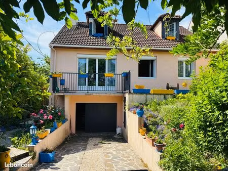 maison 5 pièces 110m²