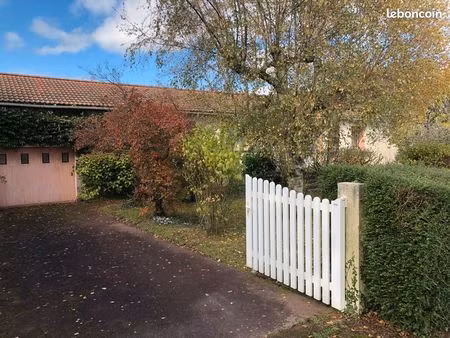 grande maison de campagne  nieul-le-dolent vendée  19km de la mer