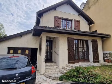 pavillon 4 pièces 85 m²