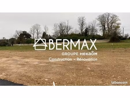 terrain 660 m² hiersac