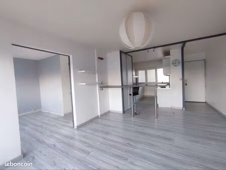t4 75 m2 vendu loué
