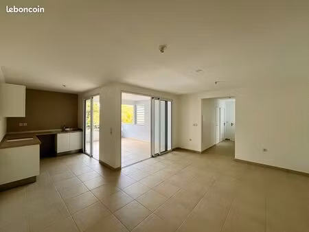 appartement 3 pièces 64 m²