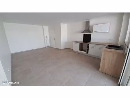 appartement 3 pièces 64 m²