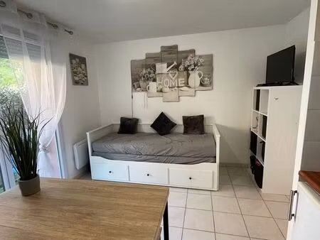 studio meublé