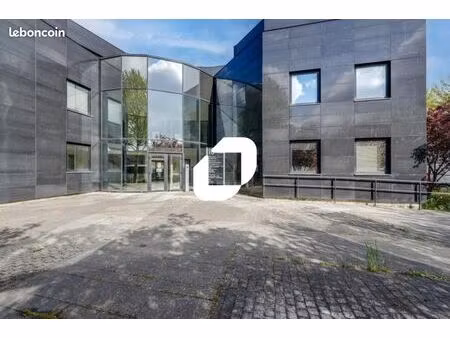 bureaux 254 m²
