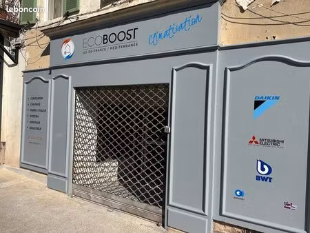 local commercial à louer 130m2