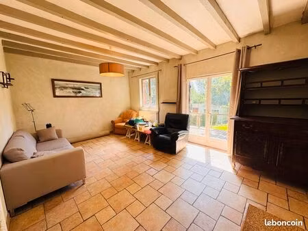 maison 3 chambres avec jardin clos de 1747m²