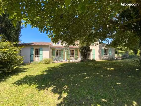 maison 7 pièces 165 m²