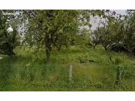 terrain 400 m² la chapelle saint ursin