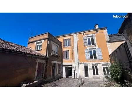 immeuble 259 m² barbezieux saint hilaire
