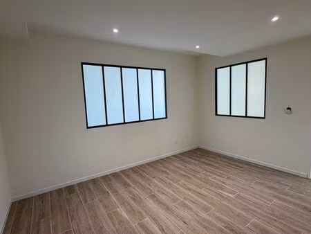 bureaux entièrement rénovés