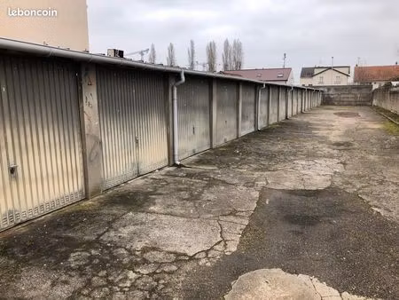 investisseur 20 box loués fermés