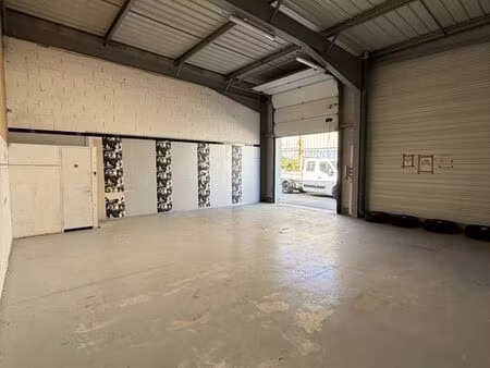 ? entrepôt 80 m² grande hauteur + porte camion – proche accès à a50 la seyne sur mer – les