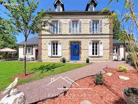 maison 6 pièces 122 m²