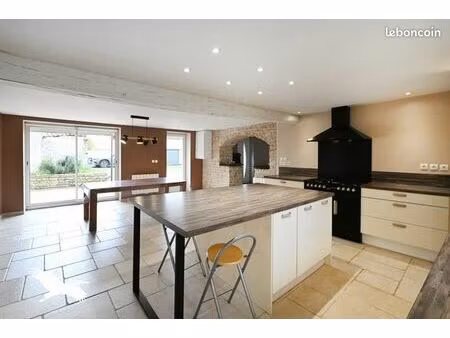 longère 6 pièces 226 m²