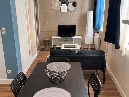 t 2 meuble renove face au bassin
