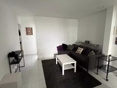 chambre 1 pièce 13 m²