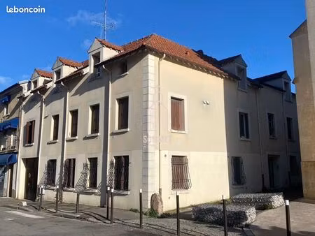 immeuble de rapport - stains -