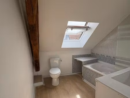 appartement t2 rénové de 40 m² avec climatisation réversible