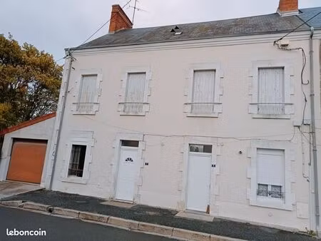 appartement f2 rénové dans quartier calme