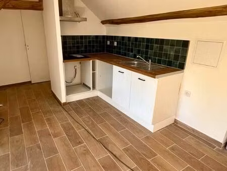appartement t2 rénové à louer