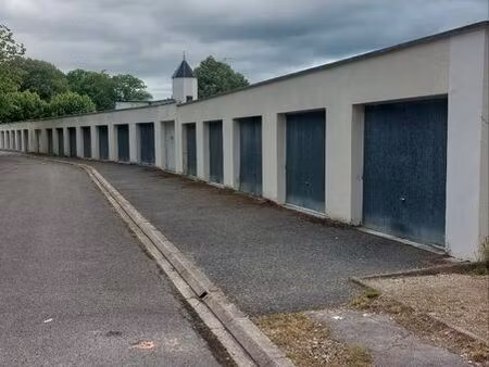 location garage à bourges