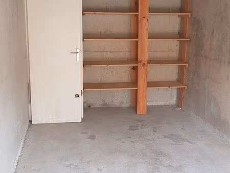 location garage à gruissan