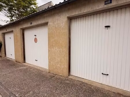 ensemble de 3 garages loués – saint-jean-d’angély