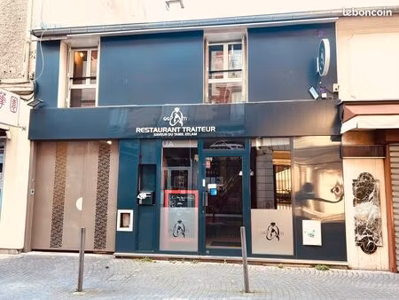 local commercial restaurant avec cheminée face aux gares aulnay rer b t4 routière