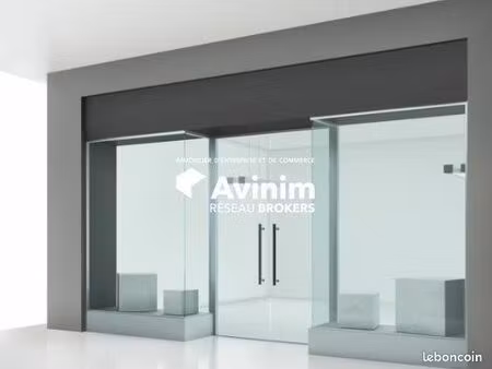 local commercial 87 m² montauroux