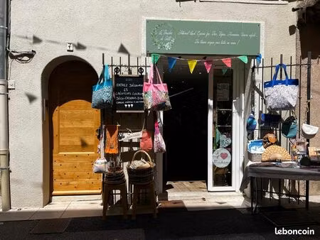 local commercial 29m² loué - saint-maximin centre